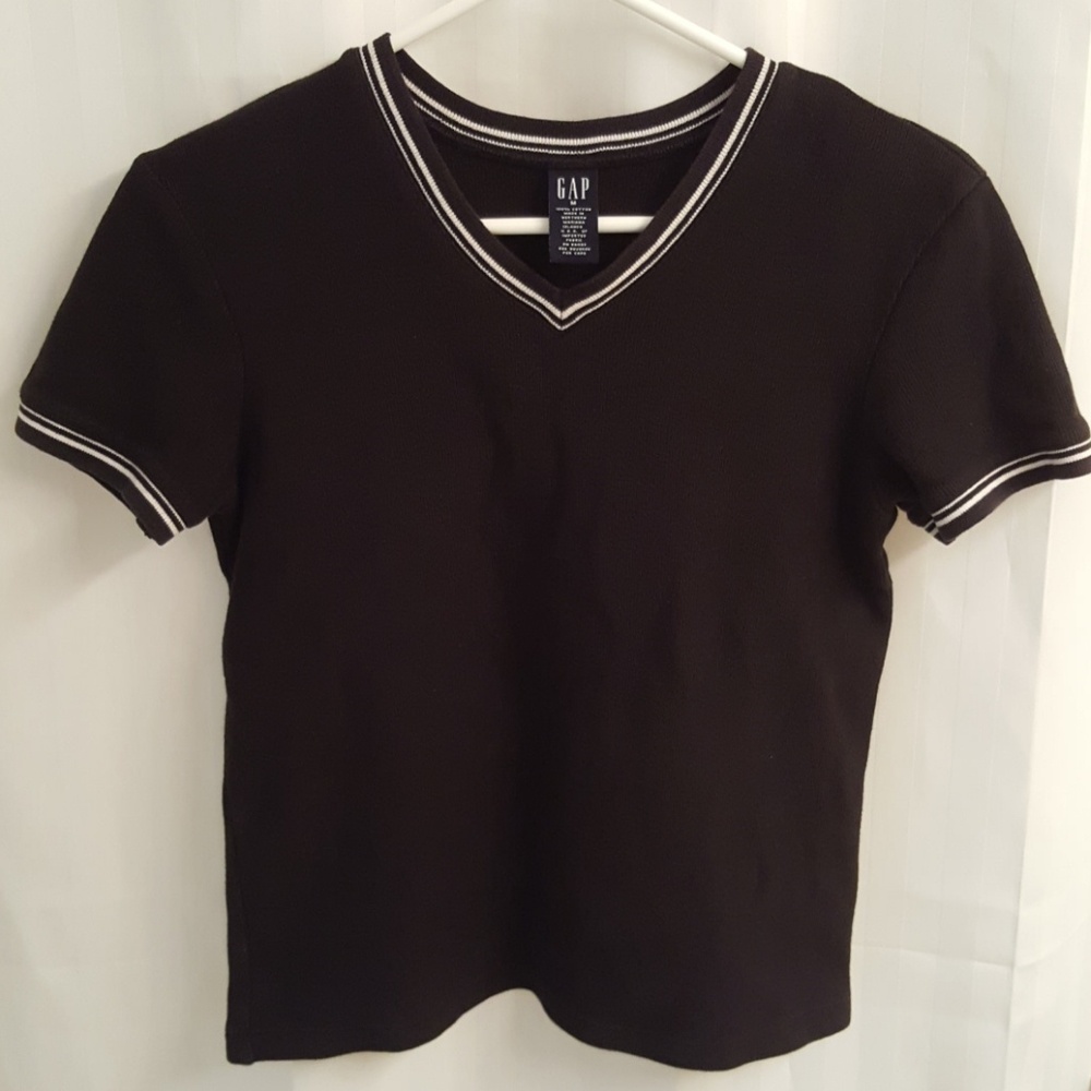 GAP Black Short Sleeve V-Neck Sweater with White Trim